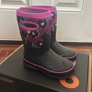 BOGS CLASSIC PETAL BLACK MULTI. GIRLS KIDS SNOW,RAIN BOOTS SIZE Kids 12